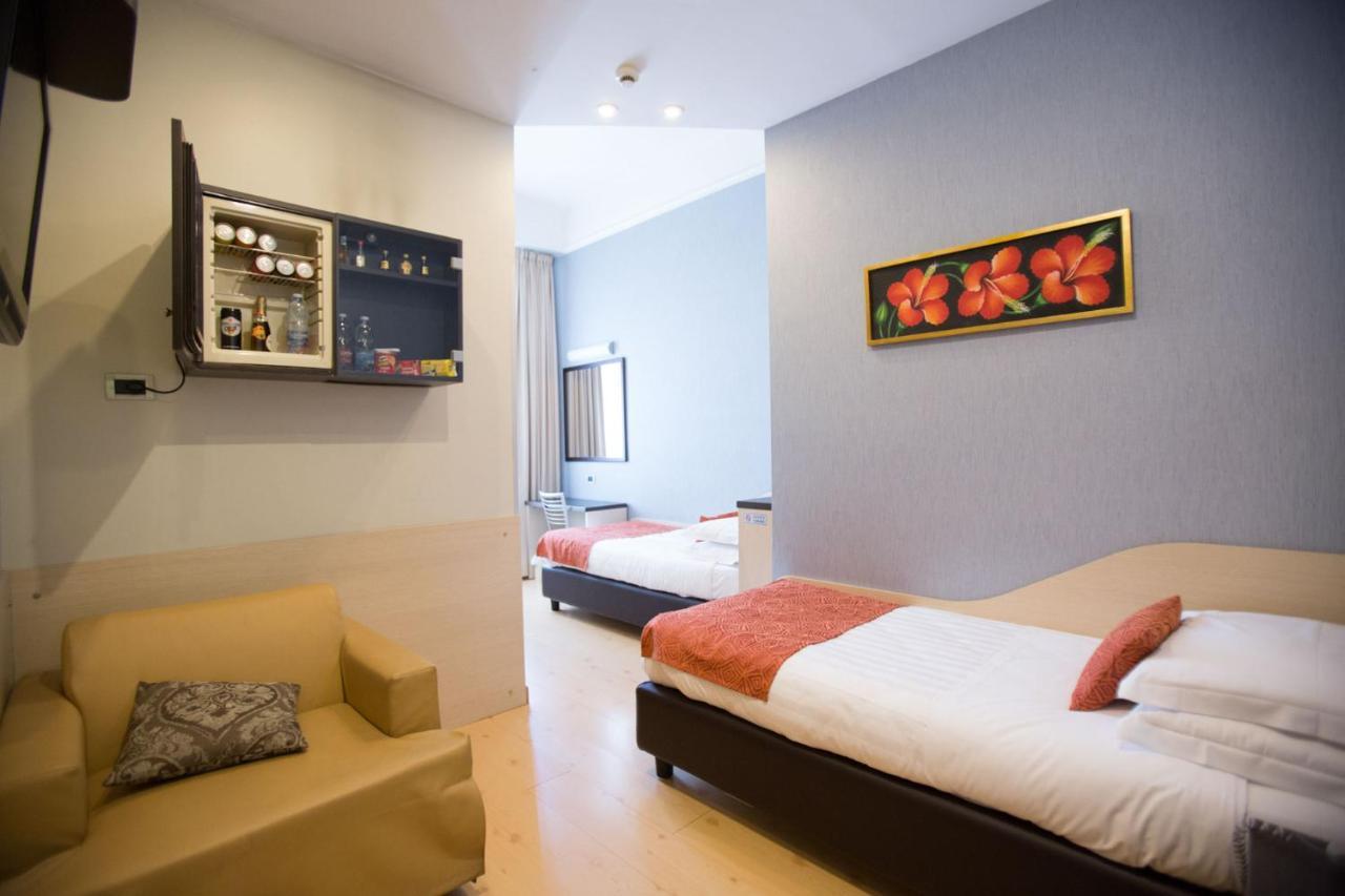 โฮเต็ล เพียเซ็นซ่า Hotel มิลาน ภายนอก รูปภาพ